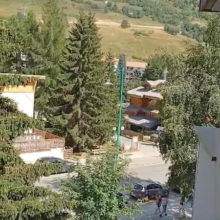 - Vue Sur Les Pistes - Centre Station Apartment *